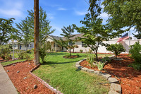 609 Basswood Ave 8.6